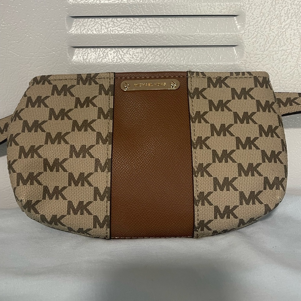 Michael Kors Women's Belt Bag, Brown/Acorn
